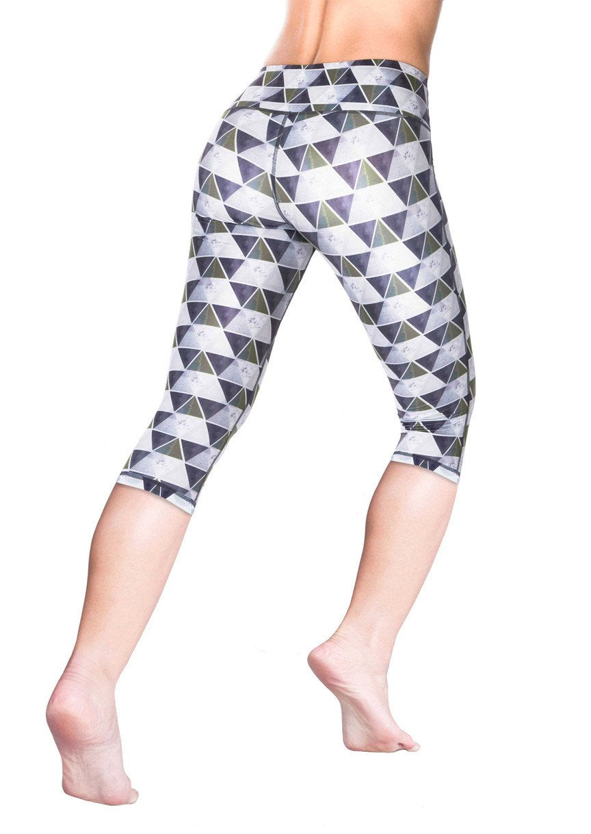 Seek Capri Leggings